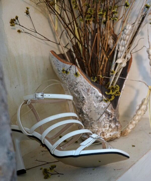 Heel2Toe | White Versatile Heels - Image 3